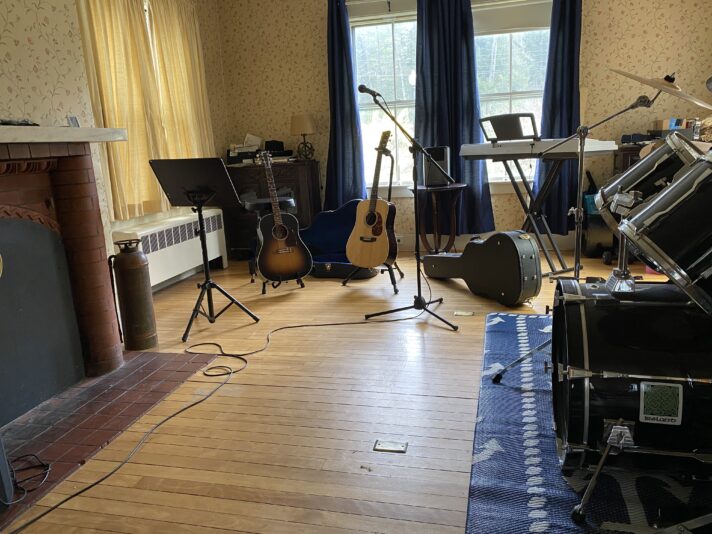 C7107CF4-6EFE-43E2-B0D9-9E5D6A009634