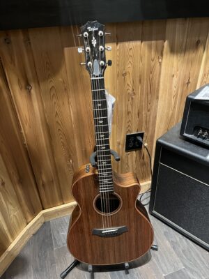 C47563B8-3F02-4225-BED4-733D56ECA11D