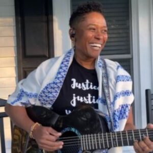 Profile photo of Sandra